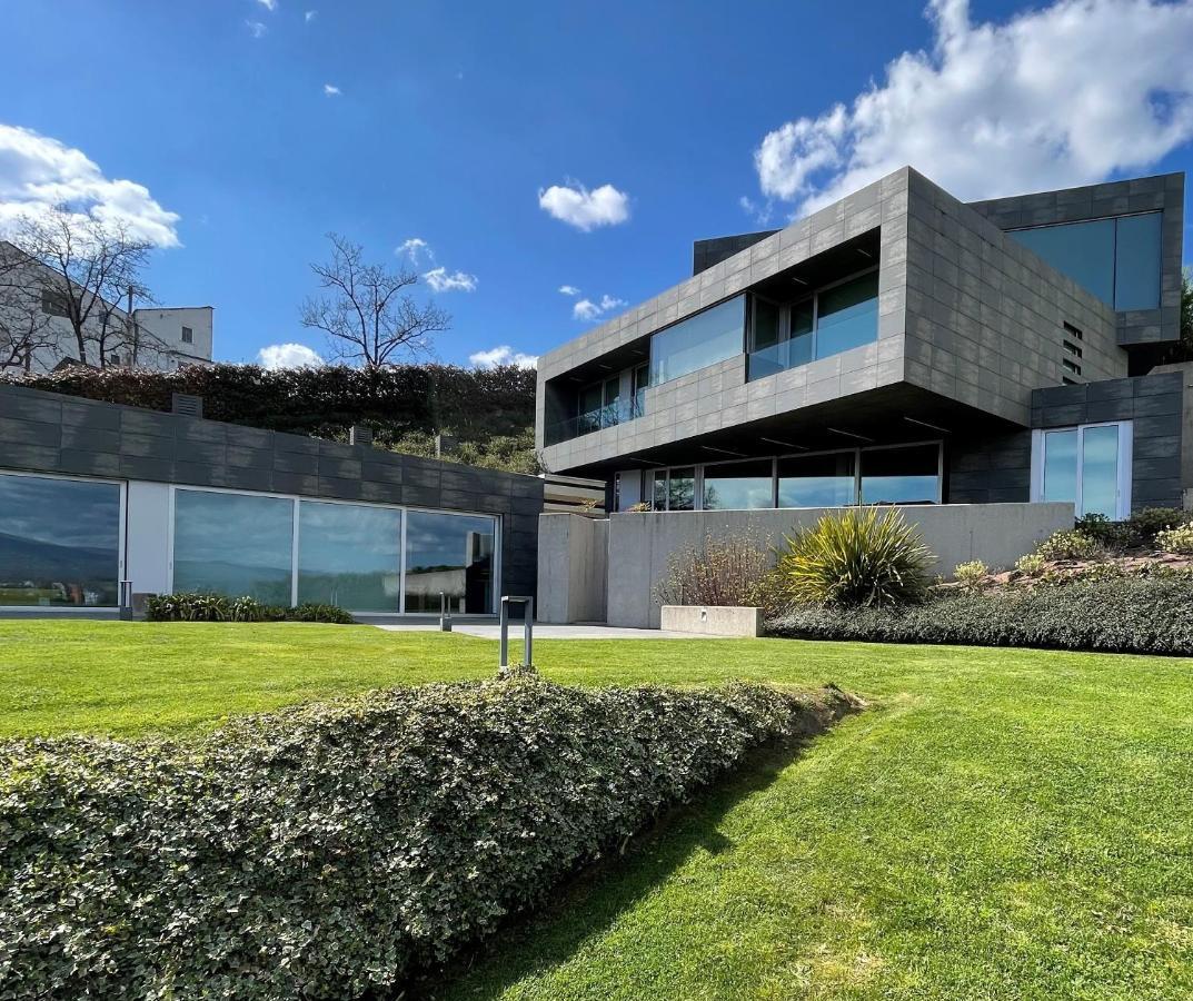 Tres Prismas Exclusive Villa Sarria Exterior foto