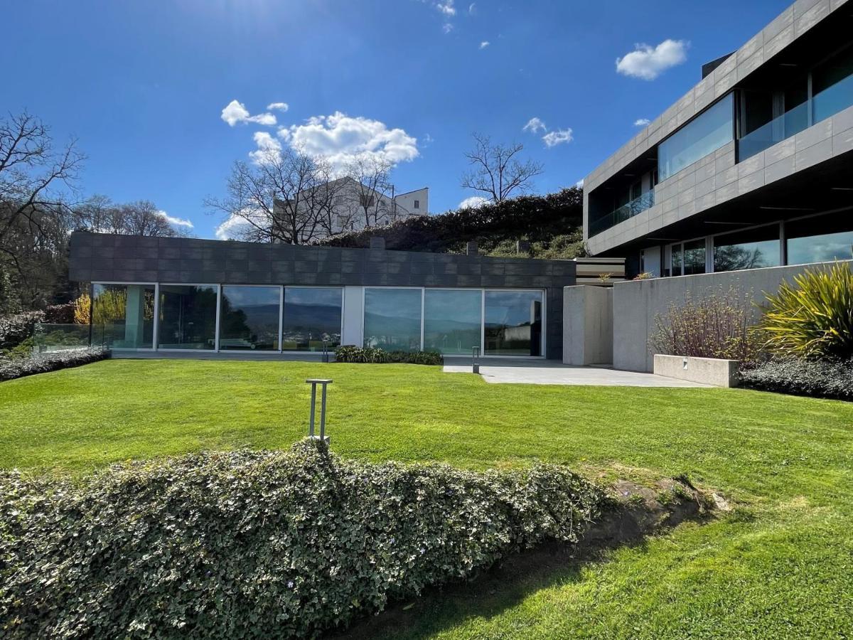 Tres Prismas Exclusive Villa Sarria Exterior foto